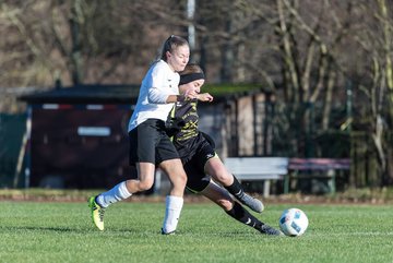 Bild 128 - B-Juniorinnen MSG Steinhorst Krummesse - SV Frisia 03 Risum Lindholm : Ergebnis: 0:5